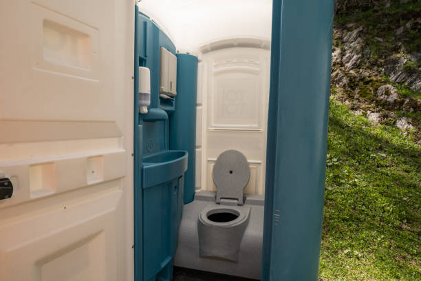 Best Portable restroom trailer rental  in Allison, IA